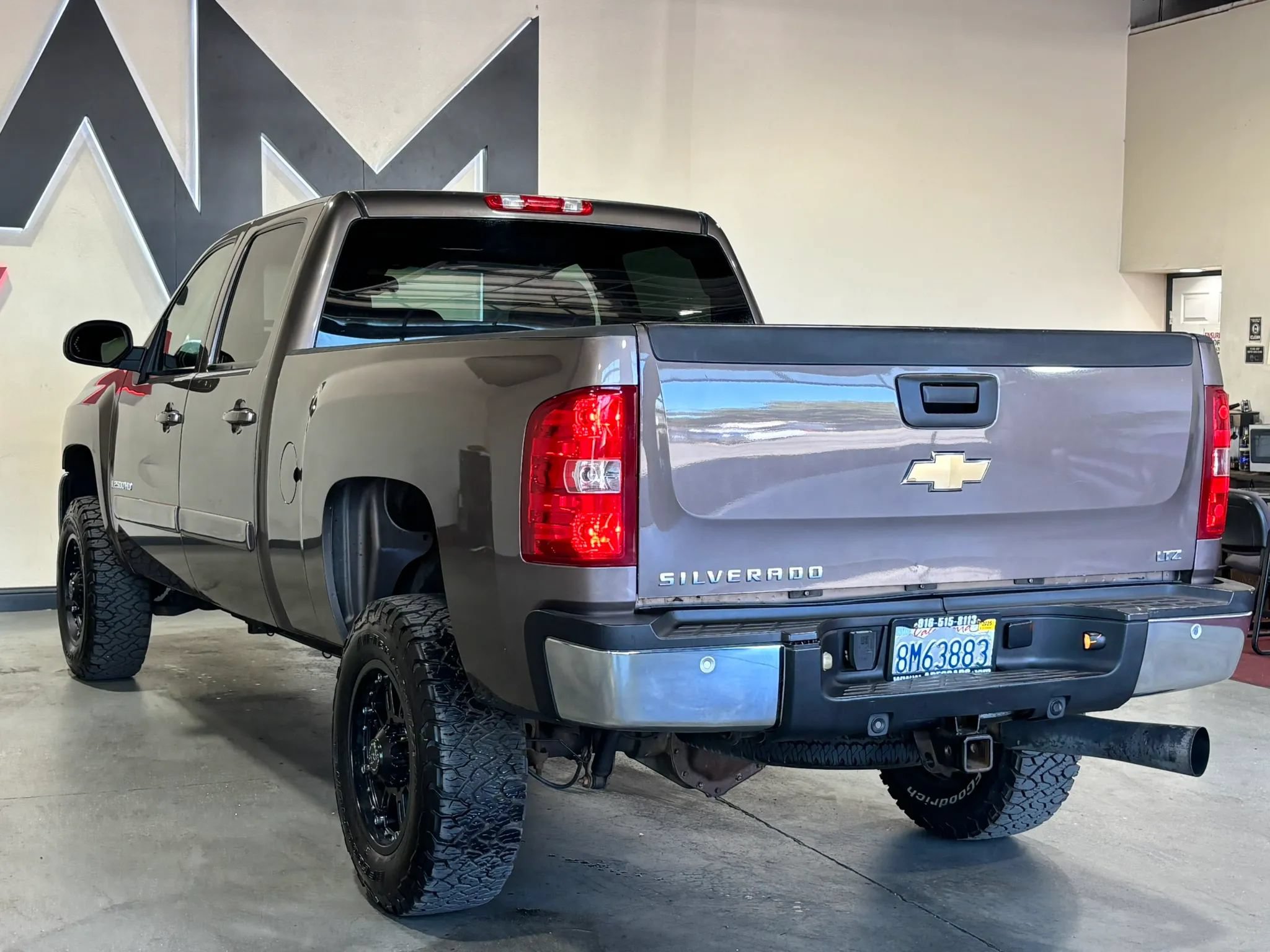 Used 2008 Chevrolet Silverado 2500 LTZ w/ Safety Package AWD/4WD image 7