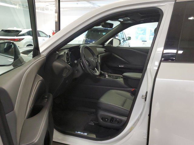 Used 2026 Lexus TX 350 AWD w/ Technology Package image 13
