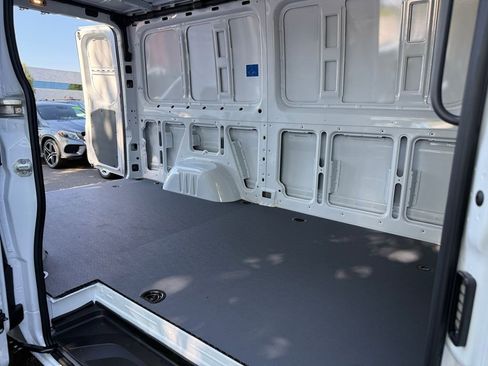 New 2026 Mercedes-Benz Sprinter 2500 image 24