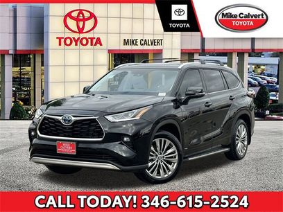 Used 2024 Toyota Highlander Platinum