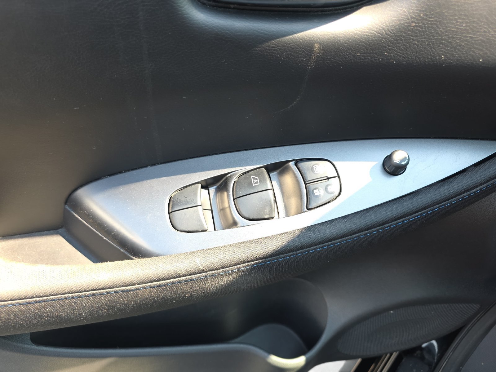 Used 2022 Nissan Leaf S FWD image 26