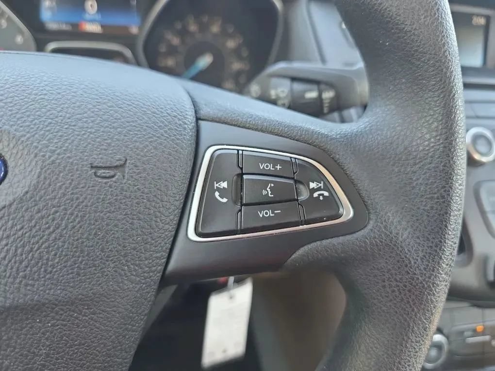 Used 2015 Ford Focus SE FWD image 14
