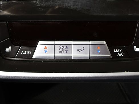 Used 2022 BMW X5 xDrive40i AWD/4WD image 63