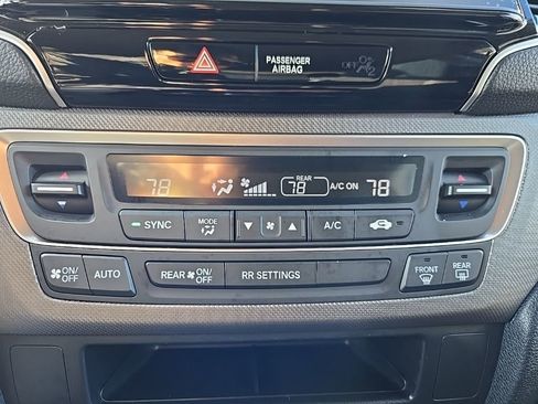 Used 2024 Honda Ridgeline Sport image 25