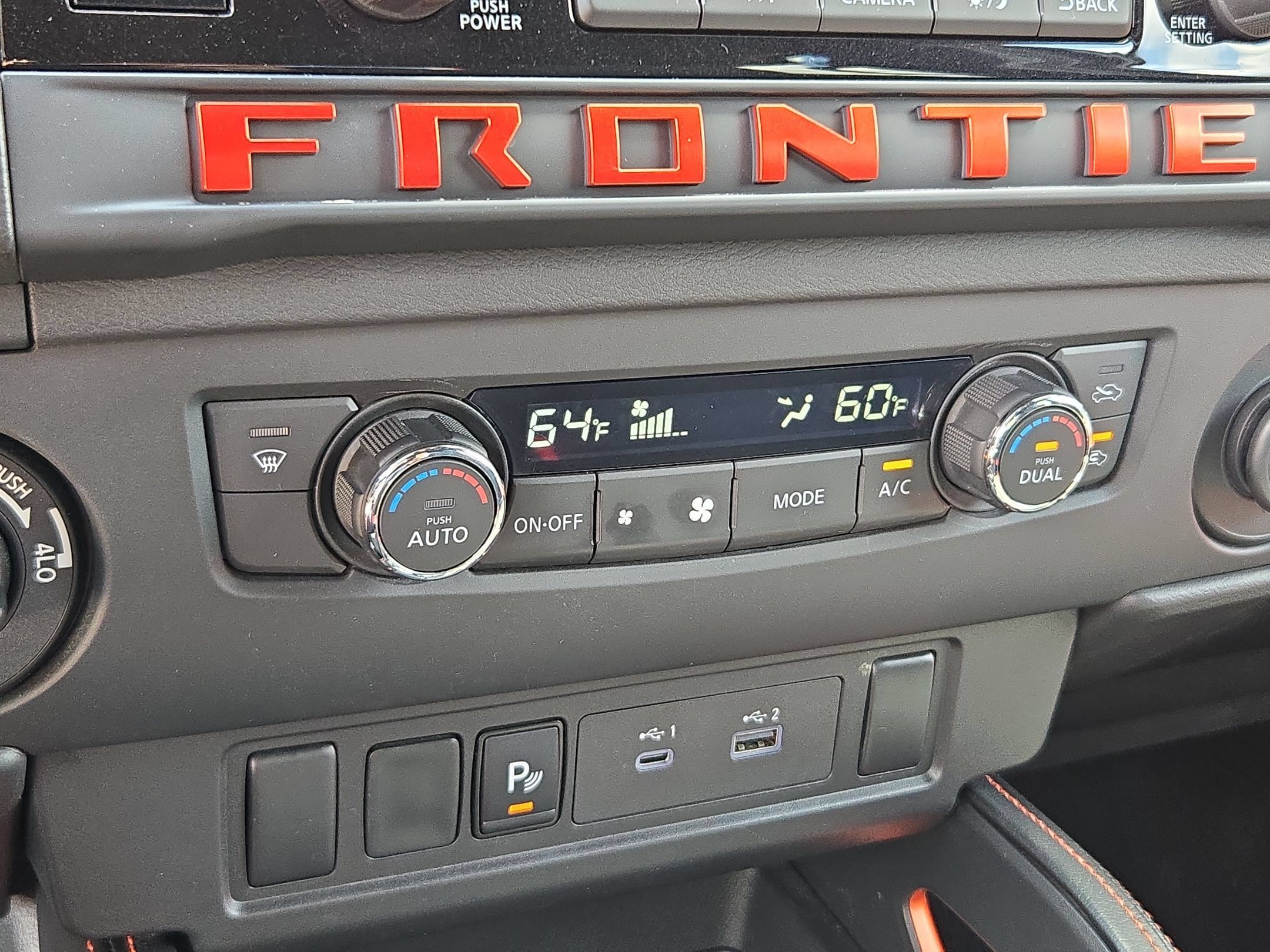 Used 2025 Nissan Frontier PRO-4X w/ Tow Package AWD/4WD image 18