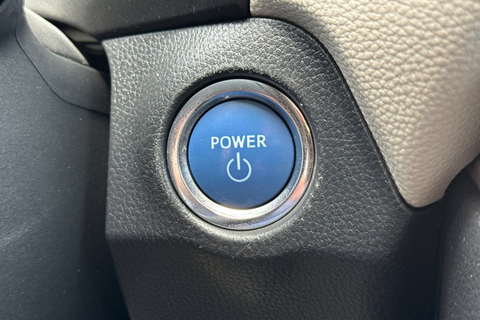 Used 2020 Toyota RAV4 XLE w/ Convenience Package AWD/4WD image 22