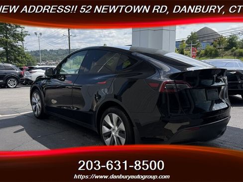 Used 2022 Tesla Model Y Long Range AWD/4WD image 3