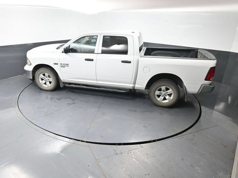 Used 2023 RAM 1500 Classic SLT AWD/4WD image 19
