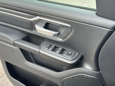 New 2026 RAM 1500 Big Horn AWD/4WD image 12