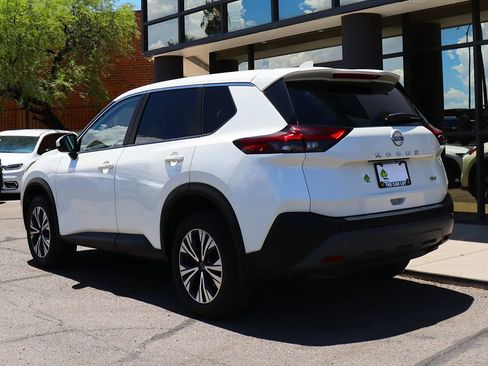 Used 2023 Nissan Rogue SV FWD image 9
