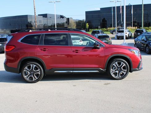 Used 2025 Subaru Ascent Limited w/ Popular Package #2 image 4