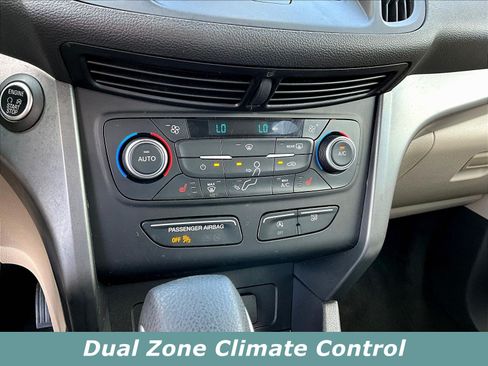 Used 2019 Ford Escape SE FWD image 15