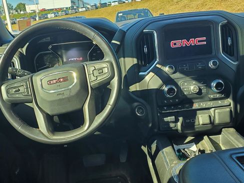 Used 2022 GMC Sierra 2500 AT4 w/ AT4 Premium Plus Package AWD/4WD image 7