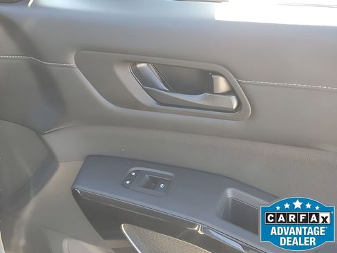 Certified 2025 Nissan Pathfinder SV AWD/4WD image 40