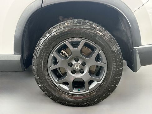 Used 2024 Honda Pilot TrailSport image 32