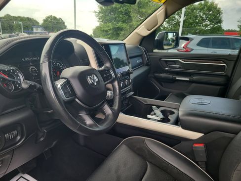 Used 2019 RAM 1500 Laramie RWD image 10