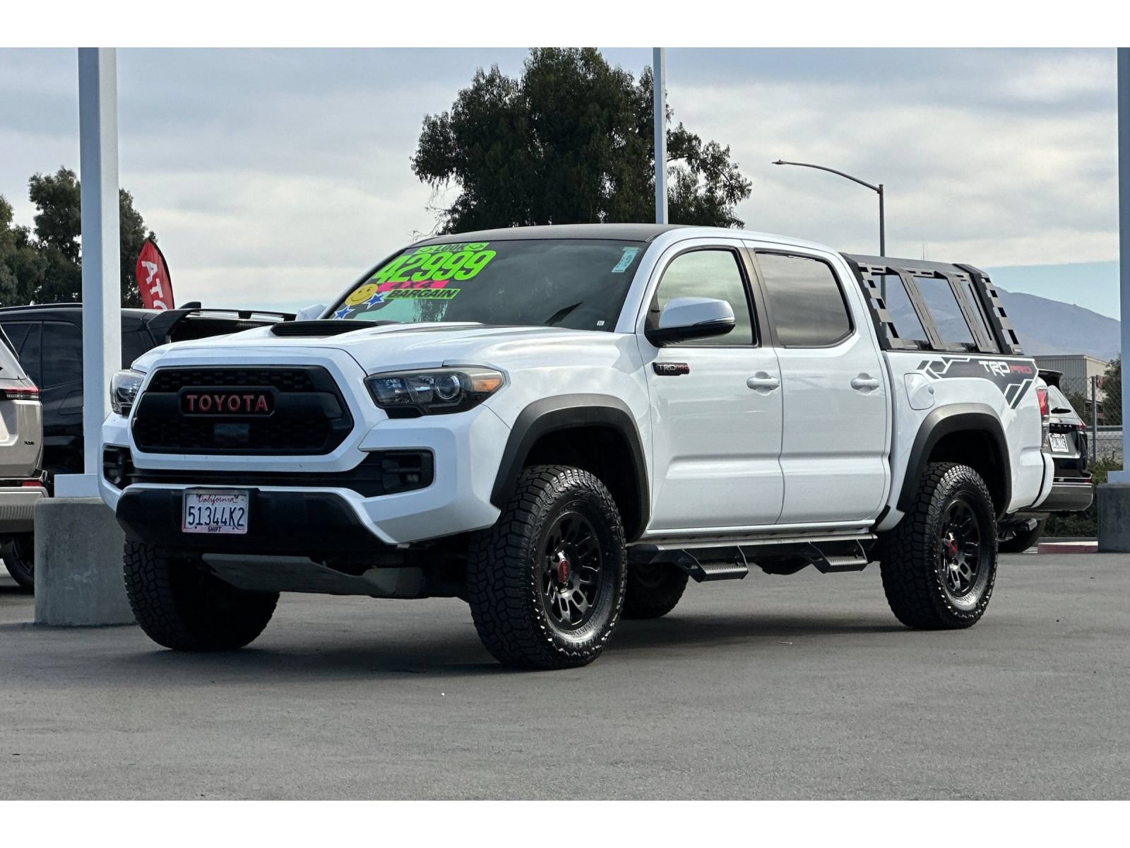 Used 2018 Toyota Tacoma TRD Pro AWD/4WD image 8
