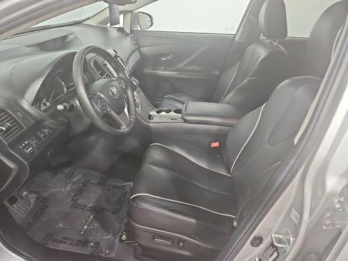 Used 2014 Toyota Venza Limited AWD/4WD image 10