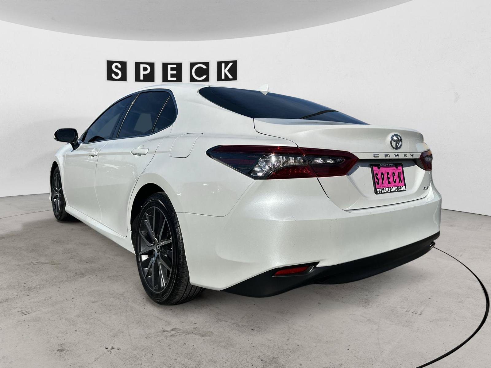 Used 2024 Toyota Camry XLE w/ Cold Weather Package FWD image 3