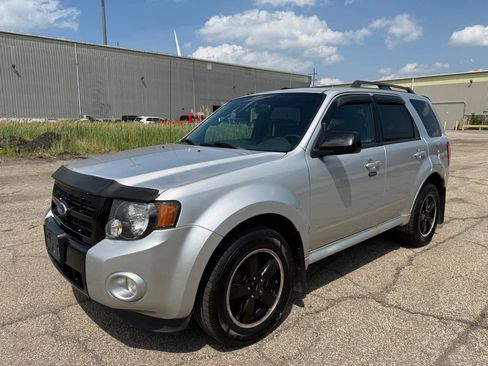 Used 2012 Ford Escape XLT AWD/4WD image 6