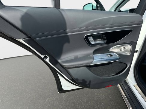 Used 2025 Mercedes-Benz E 450 4MATIC All-Terrain Wagon image 12