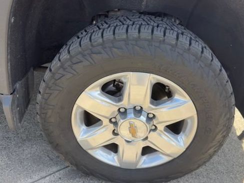 Used 2021 Chevrolet Silverado 3500 LTZ w/ LTZ Premium Package AWD/4WD image 9