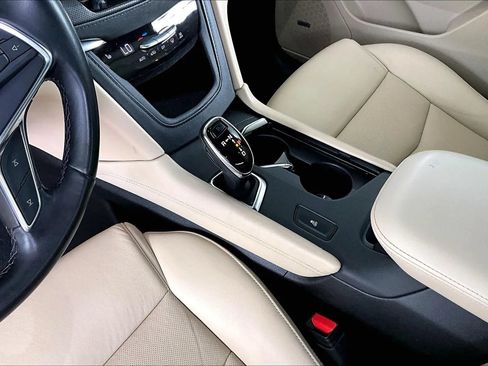 Used 2019 Cadillac XT5 Luxury FWD image 15