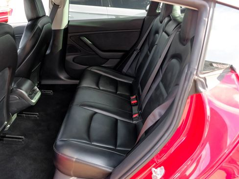 Used 2019 Tesla Model 3 Performance image 42