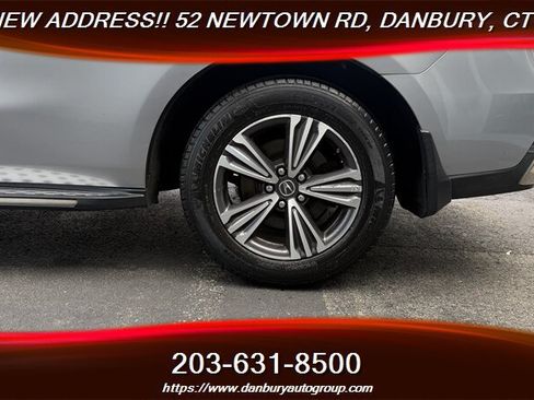Used 2017 Acura MDX SH-AWD image 9