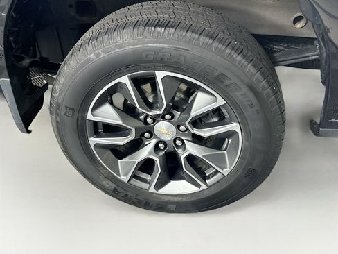 Used 2023 Chevrolet Silverado 1500 LT image 11