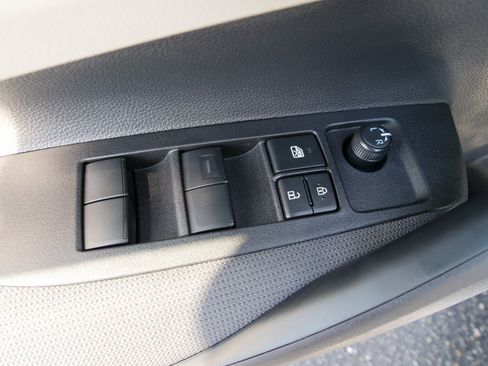 Used 2025 Toyota Corolla LE image 17