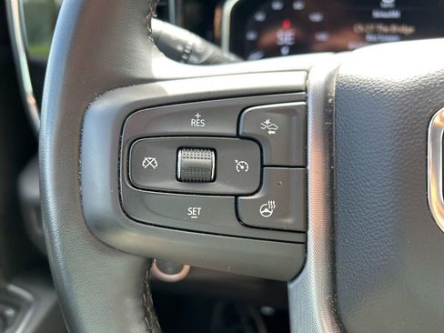 Used 2025 GMC Sierra 1500 SLT image 20