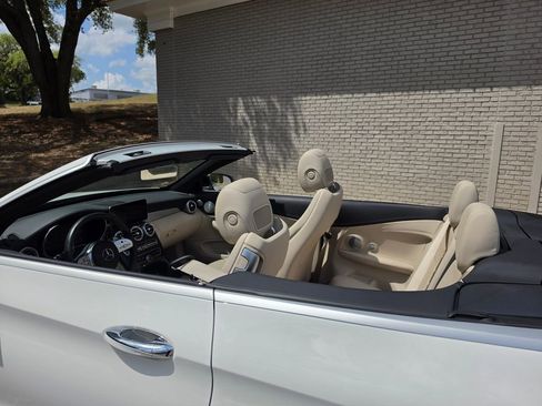 Used 2023 Mercedes-Benz C 300 Cabriolet image 45