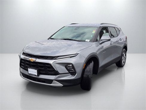 Used 2023 Chevrolet Blazer LT image 8