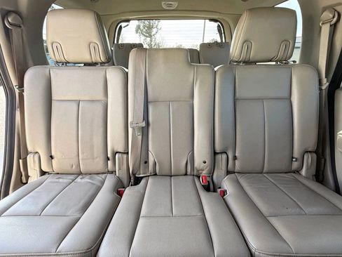 Used 2009 Ford Expedition XLT image 22
