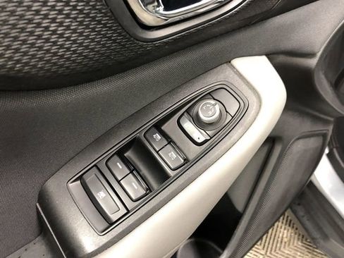 Used 2022 Subaru Outback Premium image 13