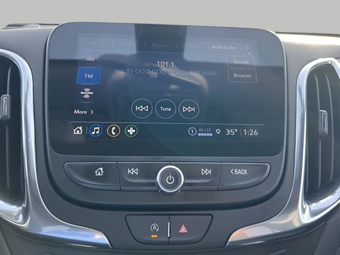 Used 2024 Chevrolet Equinox LT image 10