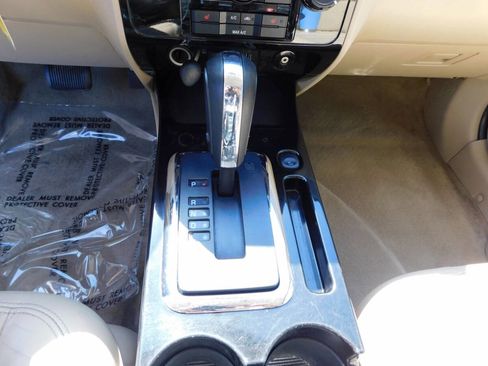 Used 2010 Ford Escape Limited image 14