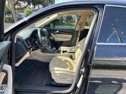 Used 2019 Audi Q5 Premium AWD/4WD image 15