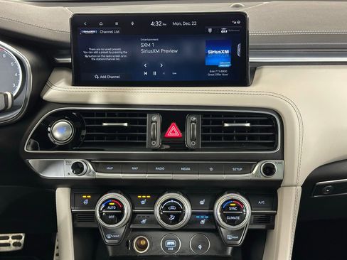 Used 2023 Genesis G70 2.0T w/ Sport Prestige Package image 14