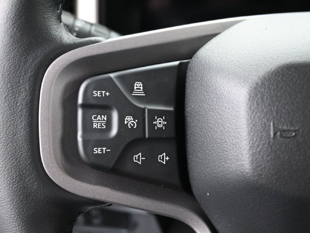 Used 2025 Ford Bronco Outer Banks AWD/4WD image 16