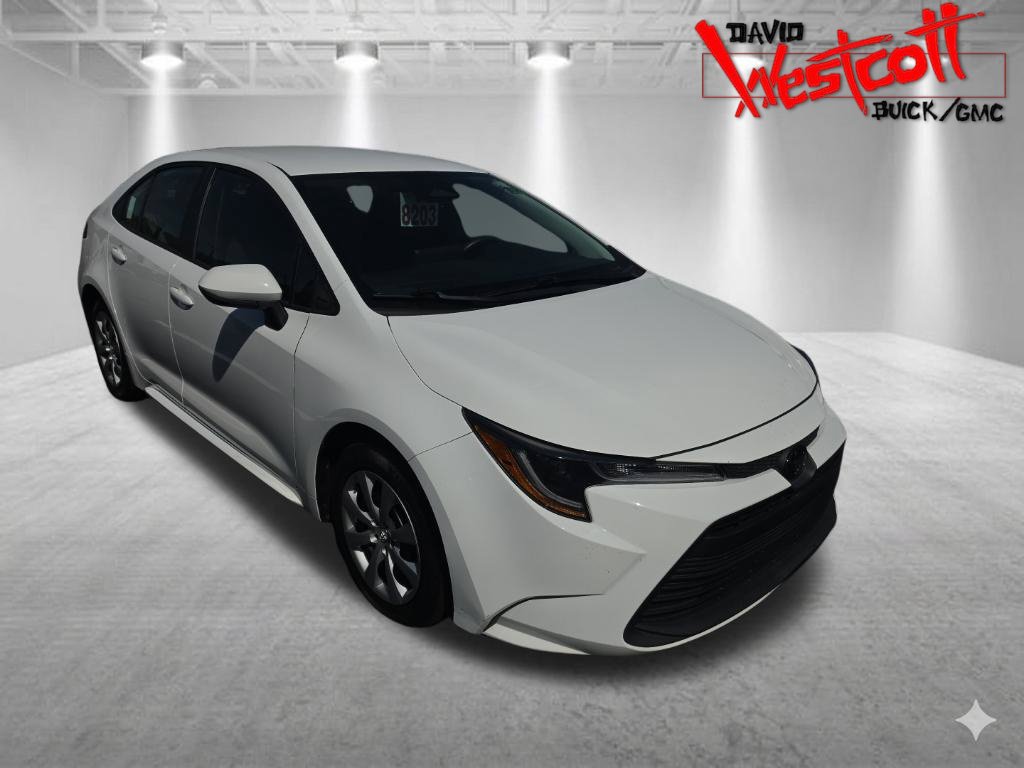 Used 2024 Toyota Corolla LE FWD image 1