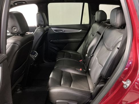 Used 2024 Cadillac XT6 Luxury AWD/4WD image 25