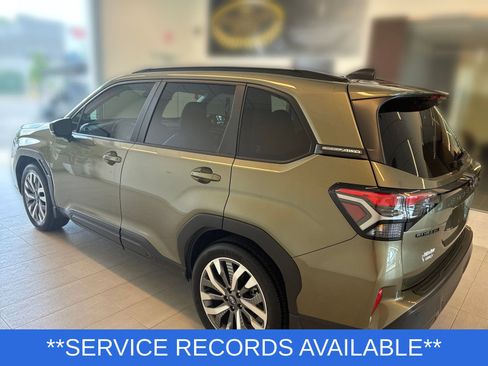 Used 2025 Subaru Forester Touring AWD/4WD image 3
