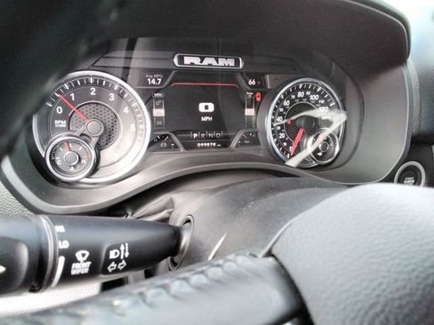 Used 2023 RAM 1500 Big Horn AWD/4WD image 25