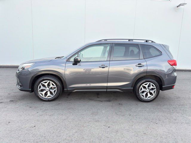 Used 2024 Subaru Forester Premium AWD/4WD image 10