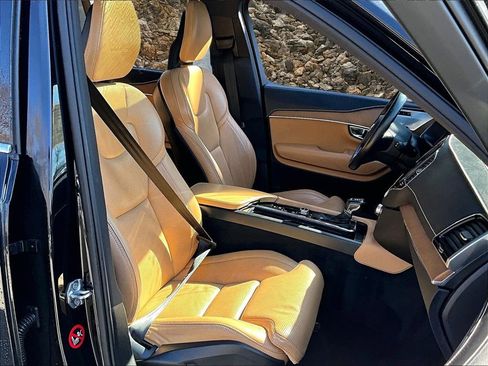 Used 2017 Volvo XC90 T6 Inscription w/ Vision Package image 5