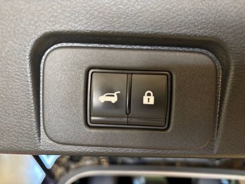 Certified 2023 Nissan Rogue SL AWD/4WD image 19