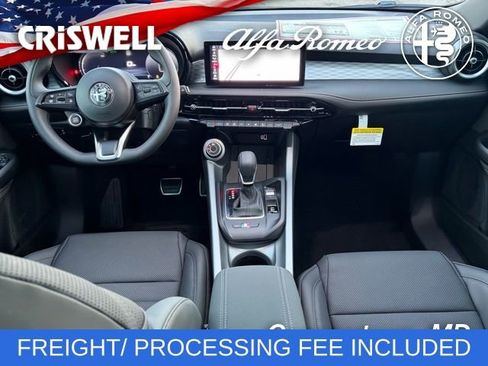 New 2026 Alfa Romeo Tonale w/ Black Premium Package image 43