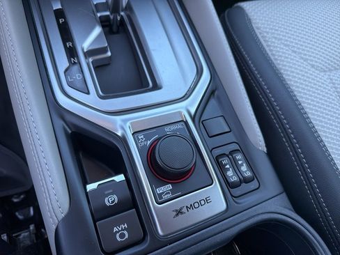 Used 2024 Subaru Forester Premium AWD/4WD image 17